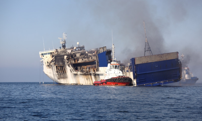 Navio com 51 mil toneladas de soja brasileira colide com graneleiro em Bangladesh