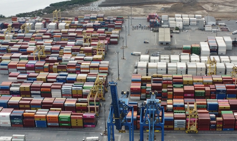 Portonave inaugura novo serviço e reforça sua posição como Hub Portuário